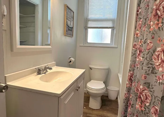Apartment Stunning 3br-private Entrance-renovated-near Pittsburgh