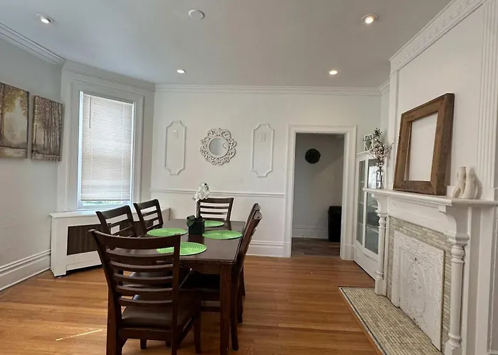 Stunning 3br-private Entrance-renovated-near Apartment Pittsburgh