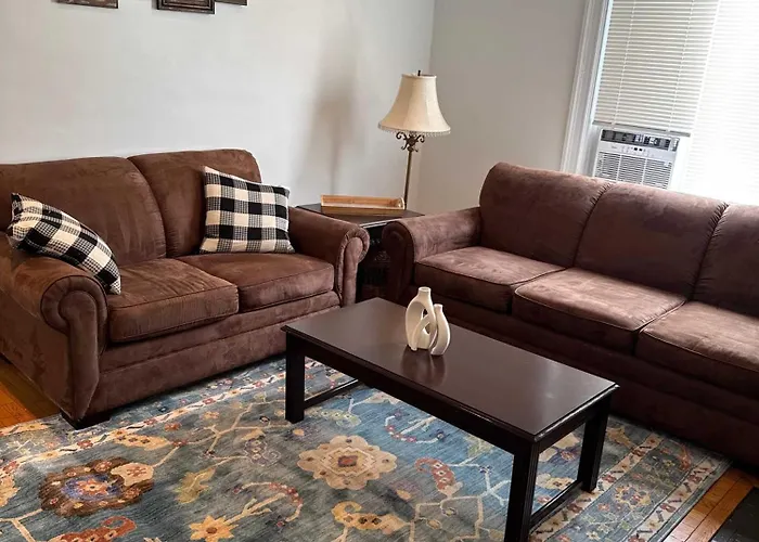 Stunning 3br-private Entrance-renovated-near Pittsburgh