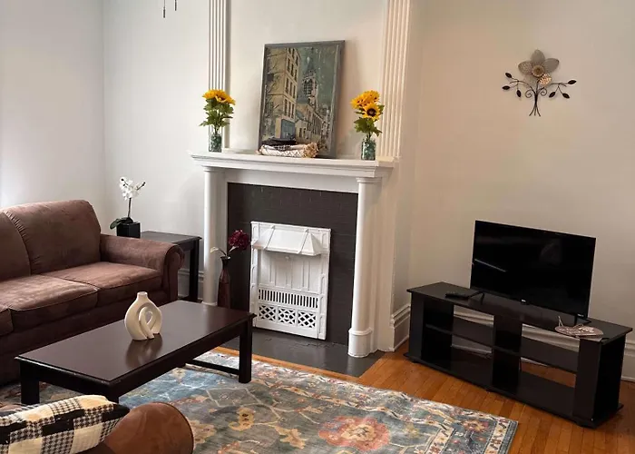 Apartment Stunning 3br-private Entrance-renovated-near
