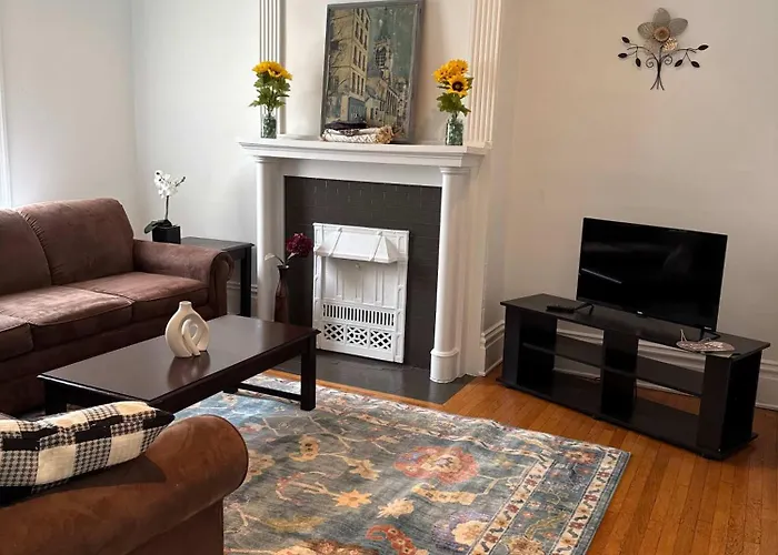 Apartment Stunning 3br-private Entrance-renovated-near